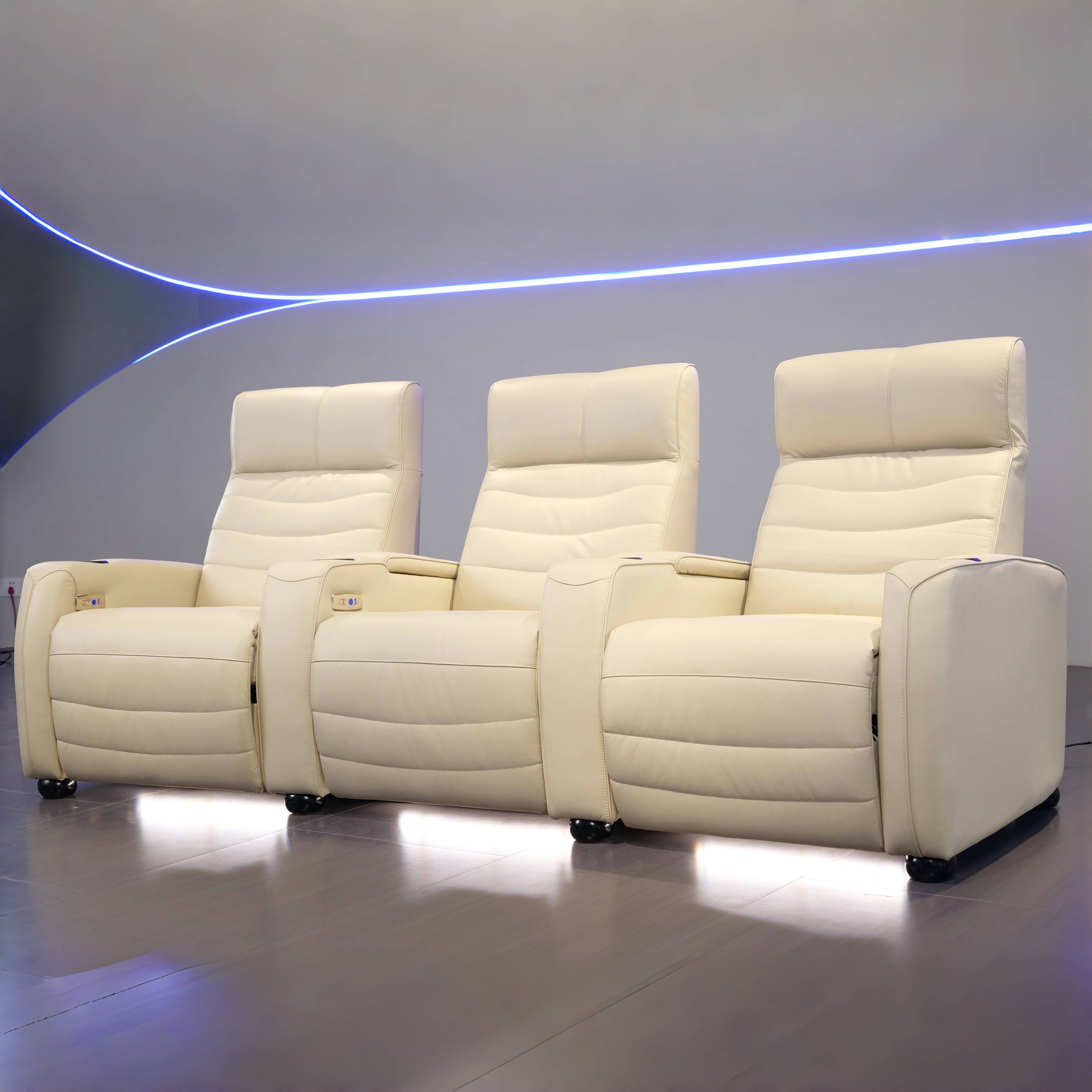 别墅家庭影院沙发，位于地下室私人视频室，电动座椅，豪华配置，氧气舱